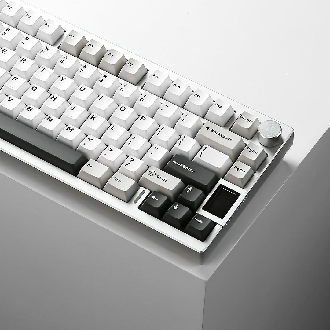 [PRE - ORDER] YUNZII AL80 QMK/VIA Aluminum Mechanical Keyboard - with Display - CLS Tech
