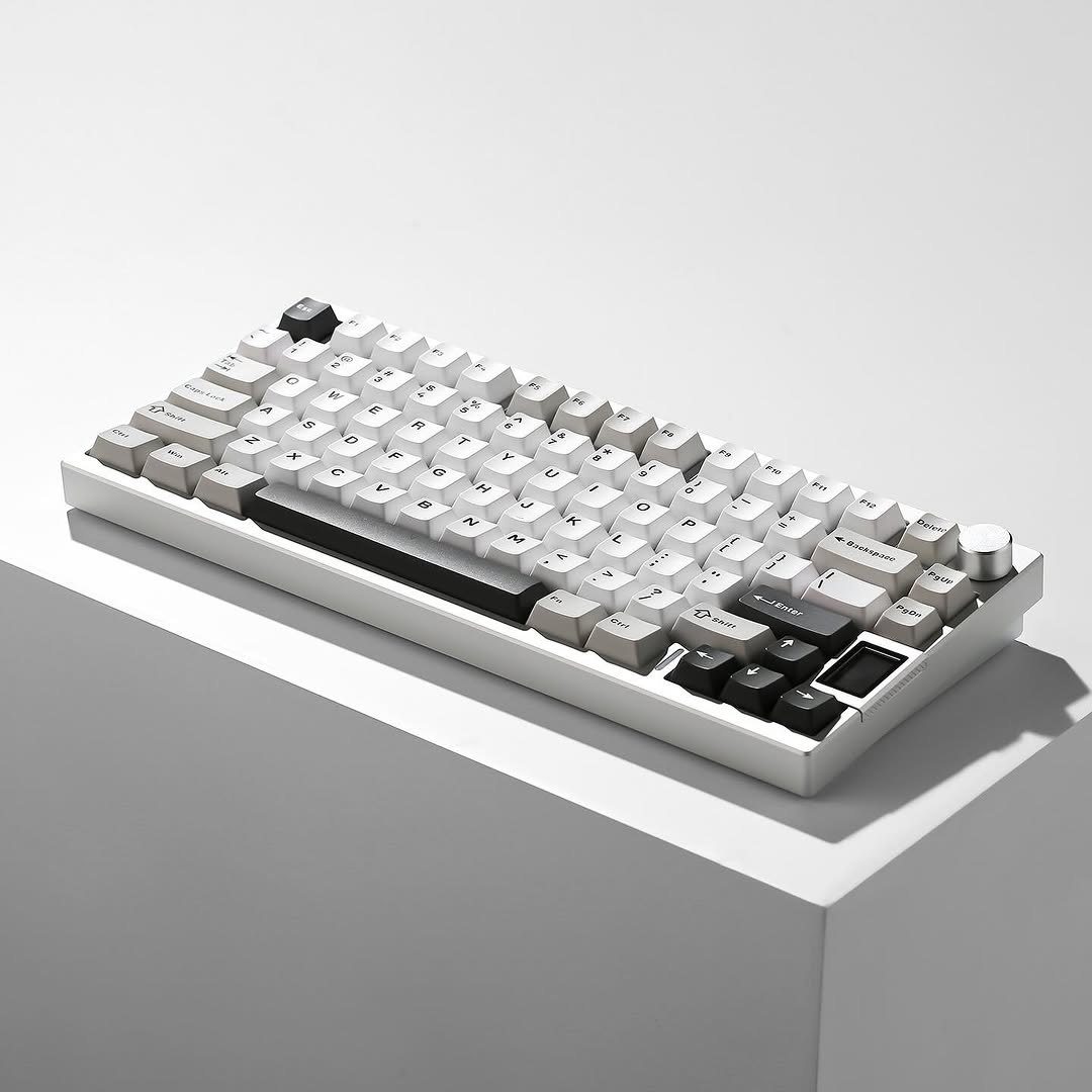 [PRE - ORDER] YUNZII AL80 QMK/VIA Aluminum Mechanical Keyboard - with Display - CLS Tech