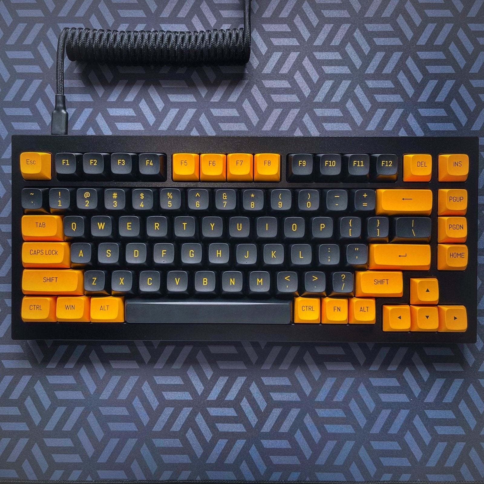 CUSTOM COILED CABLE GX16 -Black - CLS Tech | CLS Tech