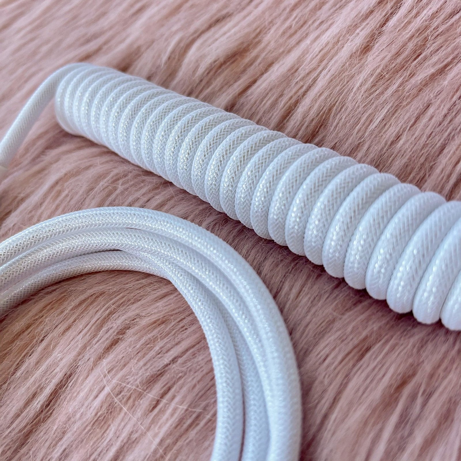 CUSTOM COILED CABLE GX16 -White - CLS Tech | CLS Tech